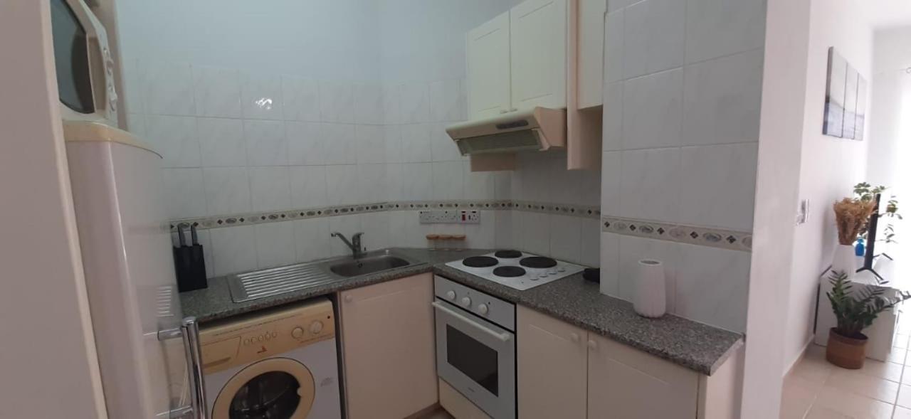 Limnaria - Superb, Modern 1Br Apt With Pool Views Paphos Bagian luar foto